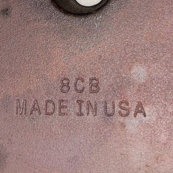 Lodge wedge skillet - Picture 4 of 6